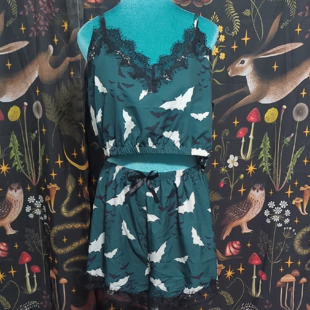 Green and Black Lace Trim Pajama Set